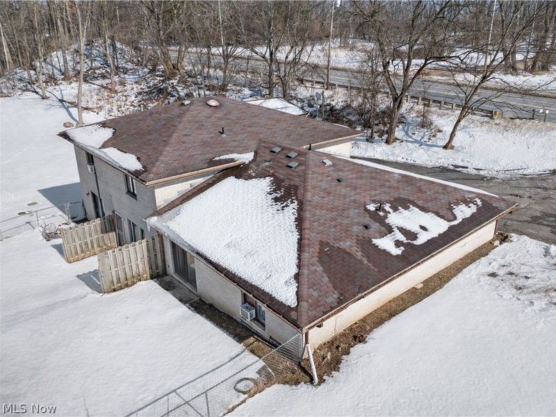 12445 Cleveland Avenue NW, Uniontown, OH 44685 Photo 3