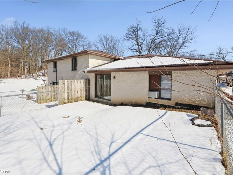 12445 Cleveland Avenue NW, Uniontown, OH 44685 Photo 35