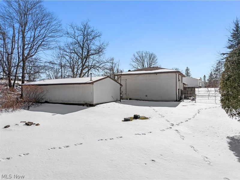 12445 Cleveland Avenue NW, Uniontown, OH 44685 Photo 42