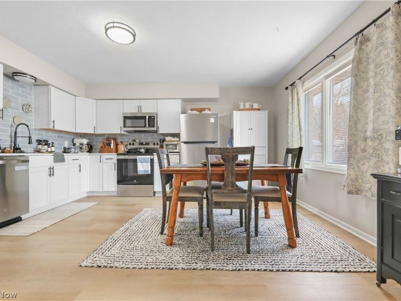 12445 Cleveland Avenue NW, Uniontown, OH 44685 Photo 7