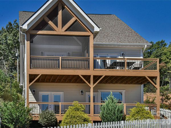 3 Leeds Lane , Black Mountain, NC 28711