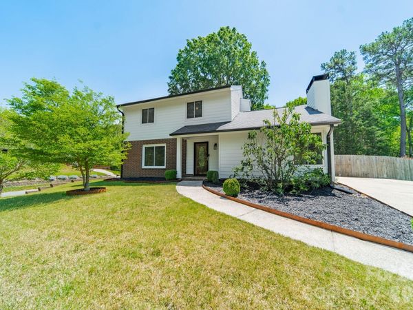 801 Sonata Place, Charlotte, NC 28211