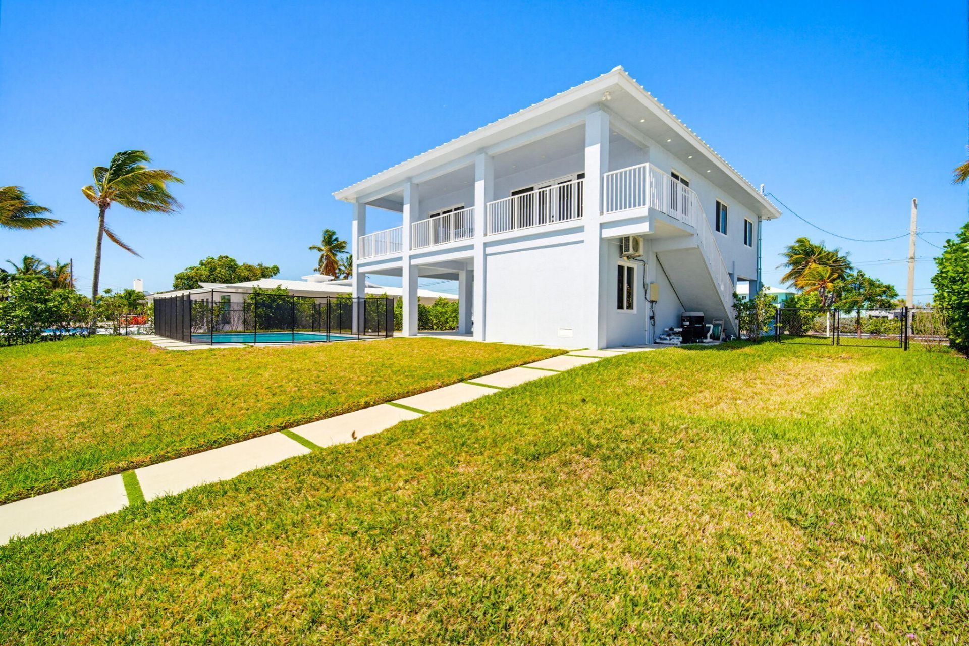 1631 Sunrise Drive, Big Pine Key, FL 33043 Photo