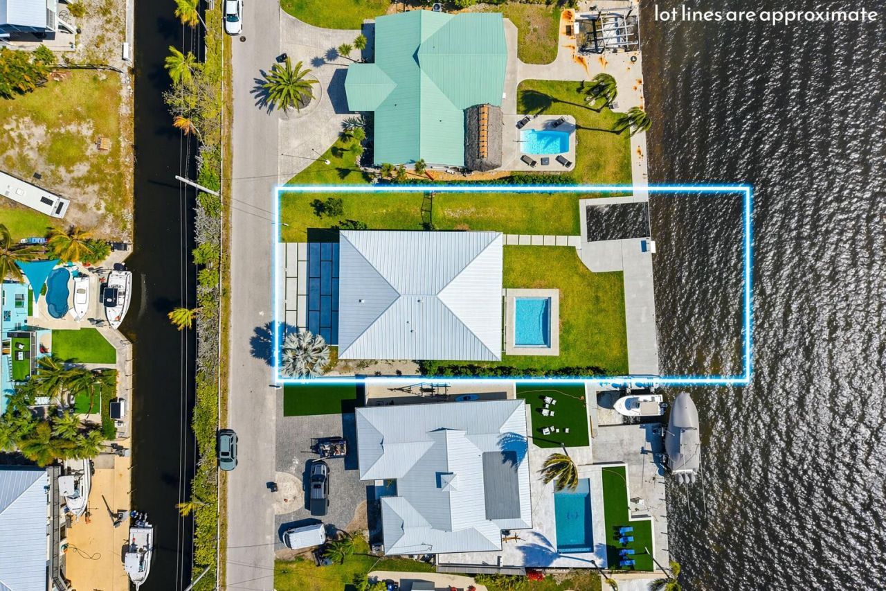 1631 Sunrise Drive, Big Pine Key, FL 33043 Photo