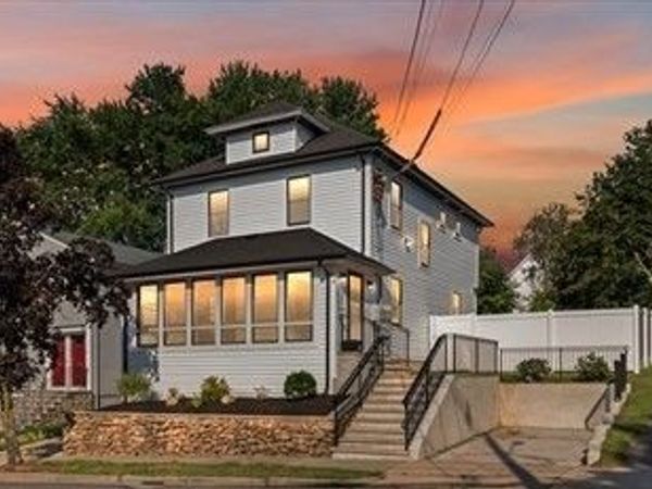 94 Lexington St, Watertown, MA 02472