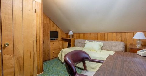 859 Glorene Avenue, South Lake Tahoe, CA 96150 Photo