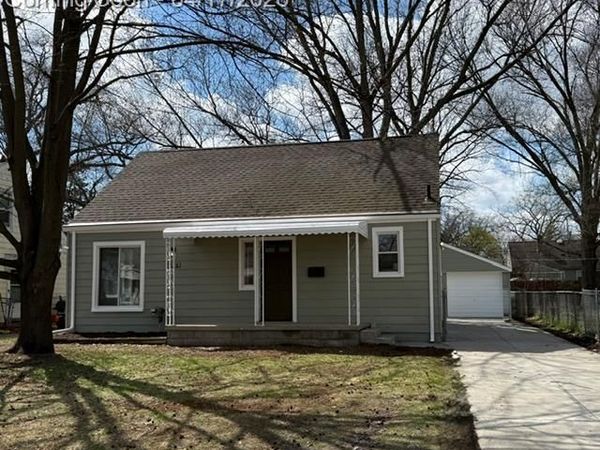 23261 Seneca Street, Oak Park, MI 48237