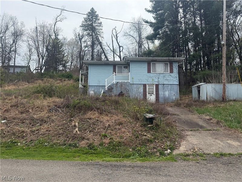 57212 Westlawn Avenue, Martins Ferry, OH 43935 Photo 2