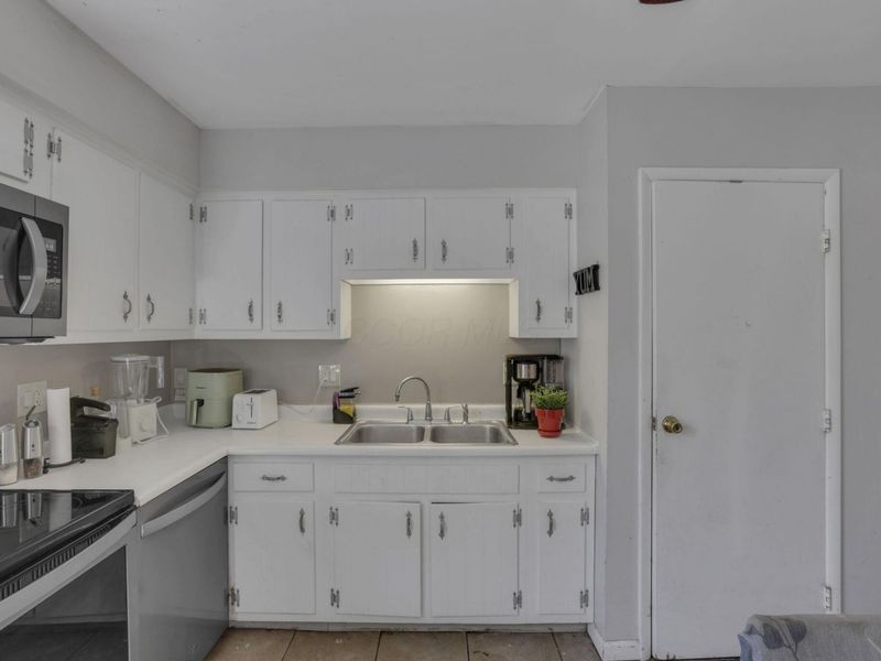 541 Cherrington Road, Westerville, OH 43081 Photo 12