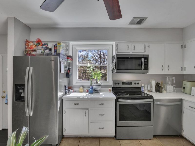 541 Cherrington Road, Westerville, OH 43081 Photo 12