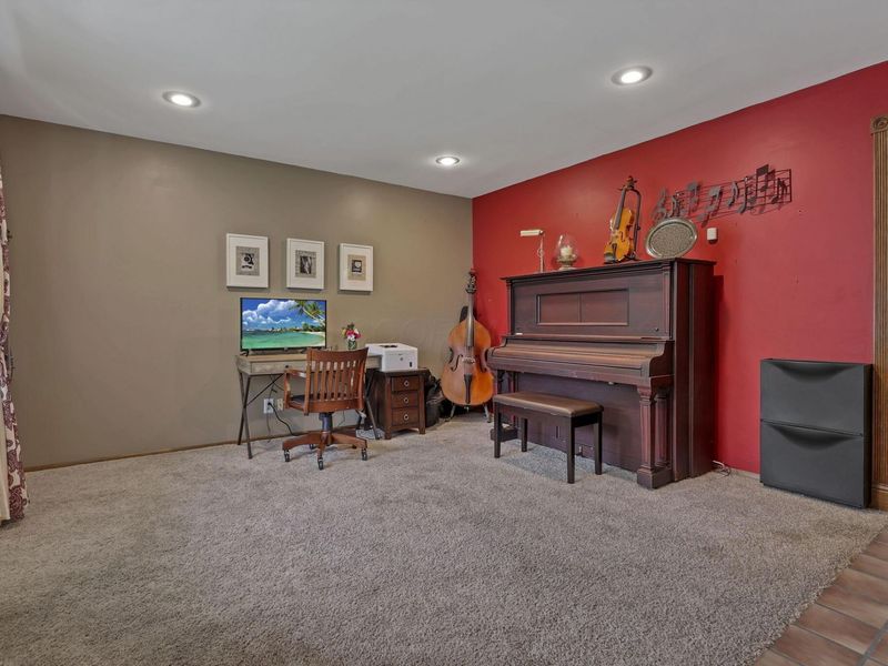 541 Cherrington Road, Westerville, OH 43081 Photo 8