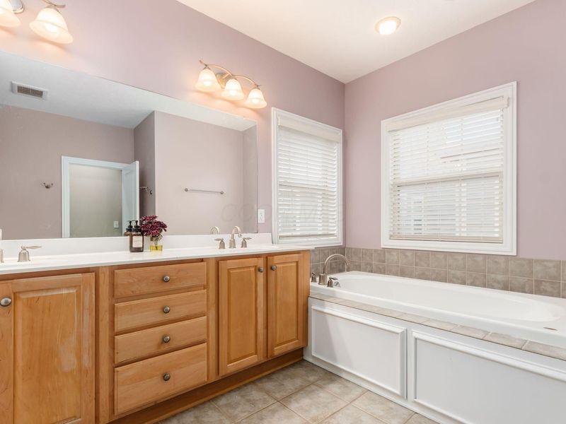 6708 Cooperstone Drive, Unit 31, Dublin, OH 43017 Photo 31