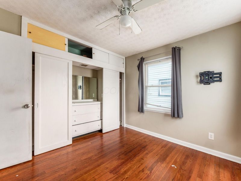 1167 Duxberry Avenue, Columbus, OH 43211 Photo 11
