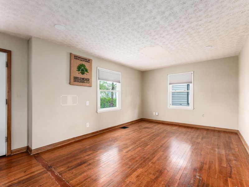 1167 Duxberry Avenue, Columbus, OH 43211 Photo 8