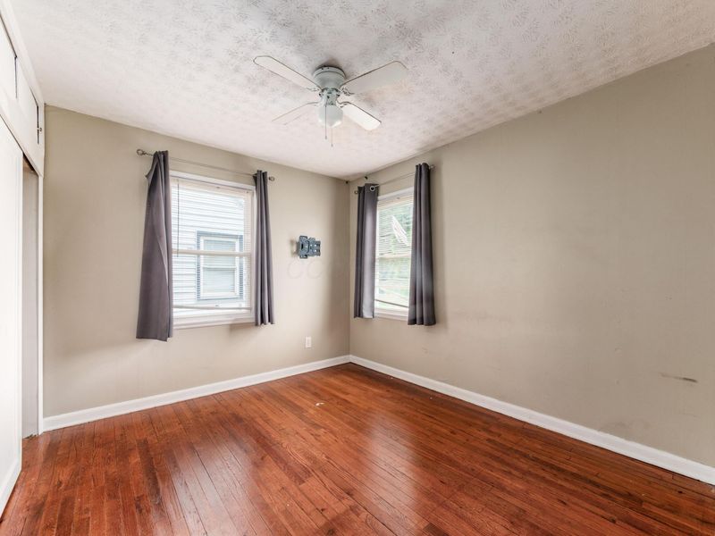 1167 Duxberry Avenue, Columbus, OH 43211 Photo 8