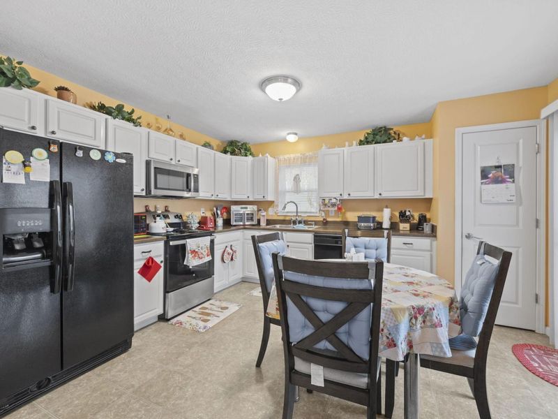 421 Triple Crown Way, Marysville, OH 43040 Photo 12