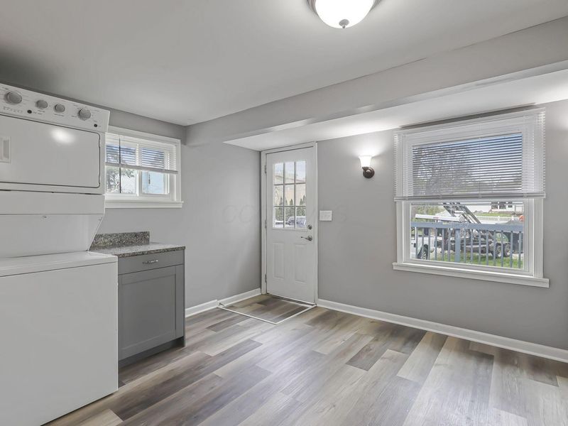 90 S Columbus Street, Sunbury, OH 43074 Photo 22