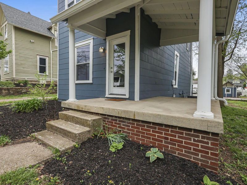 90 S Columbus Street, Sunbury, OH 43074 Photo 8