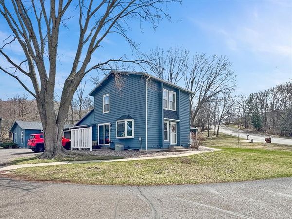 4634 Woodridge Drive, Unit 4, Eau Claire, WI 54701