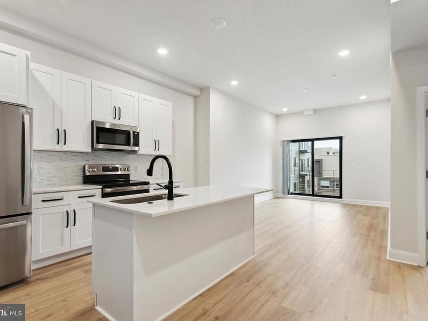2143 E Lehigh Avenue, Unit 202, Philadelphia, PA 19125 Main Photo