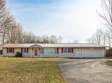 852 County Route 11, West Monroe, NY 13167