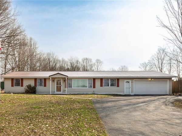 852 County Route 11, West Monroe, NY 13167