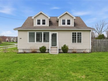 105 Hogan Road, Fairport, NY 14450