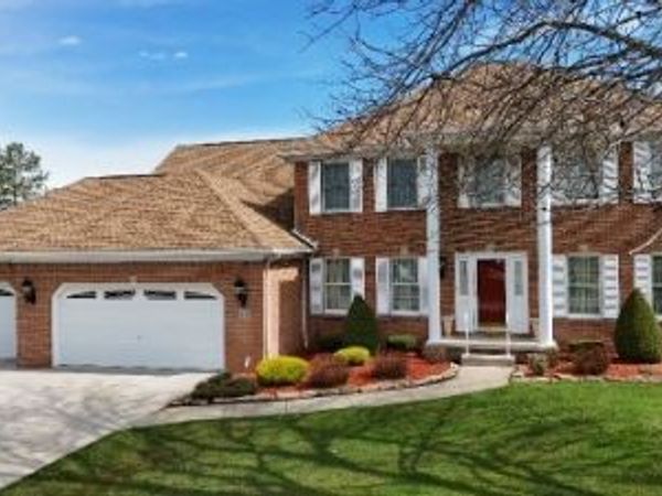 6340 Cloverleaf Circle, East Amherst, NY 14051