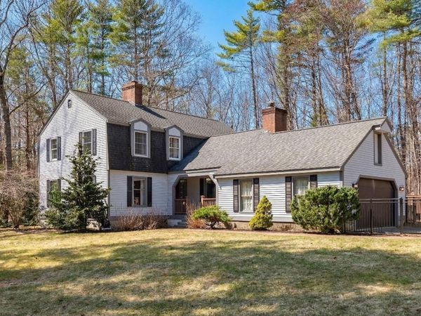 22 Colonial Way, Exeter, NH 03833