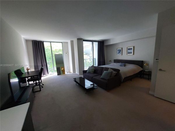 31 SE 6th St, Unit 403, Miami, FL 33131