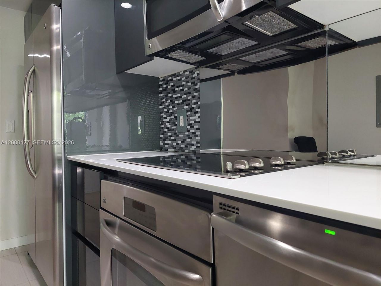 31 SE 6th St, Unit 403, Miami, FL 33131 Photo