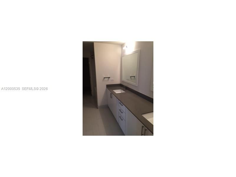 999 SW 1street, Unit 1515, Miami, FL 33130 Photo
