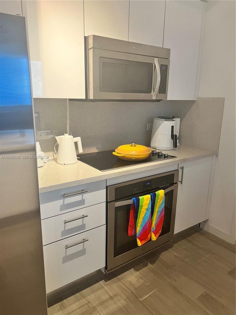 999 SW 1street, Unit 1515, Miami, FL 33130 Photo