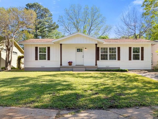 1104 Redbud Street, Denison, TX 75020