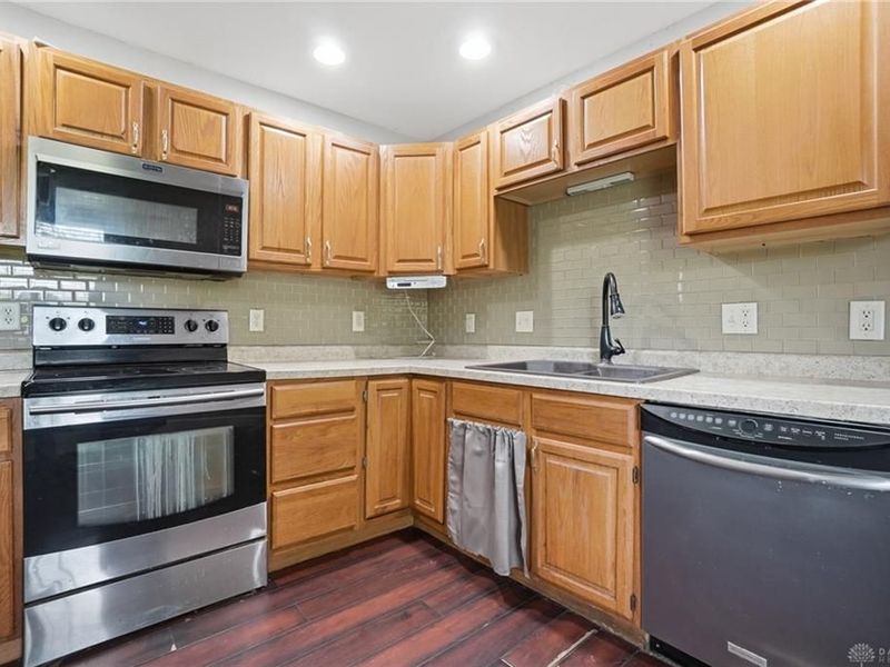 939 Firwood Drive, New Carlisle, OH 45344 Photo 17