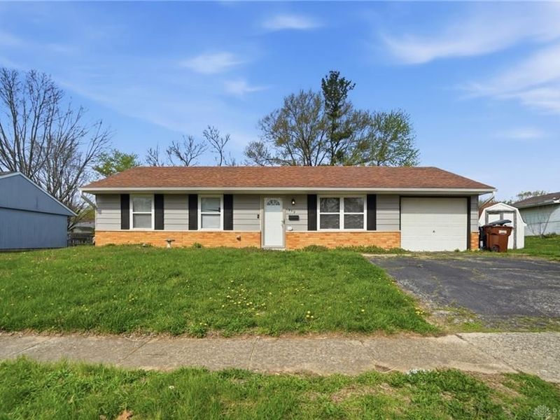 939 Firwood Drive, New Carlisle, OH 45344 Photo 6