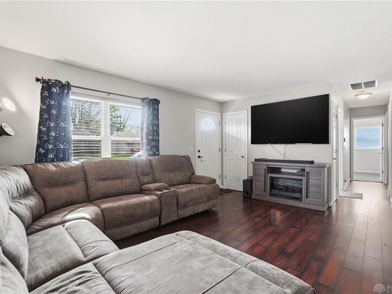 939 Firwood Drive, New Carlisle, OH 45344 Photo 8