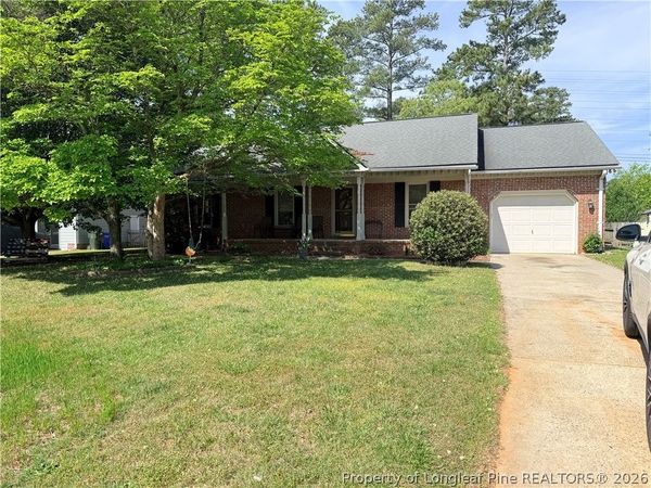 6794 Saint Julian Way, Fayetteville, NC 28314