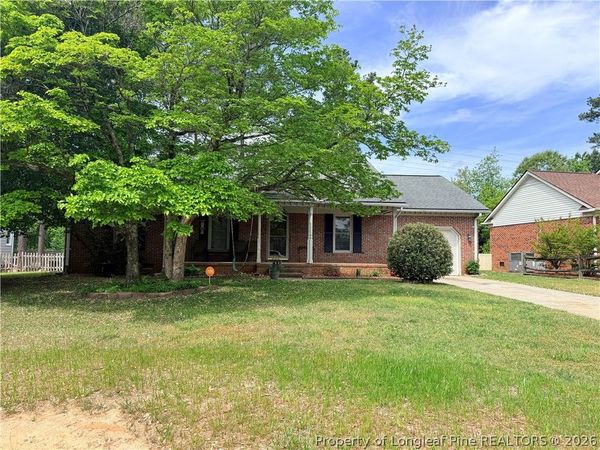 6794 Saint Julian Way, Fayetteville, NC 28314