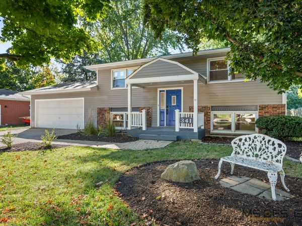 341 N View Street , Hinckley, IL 60520