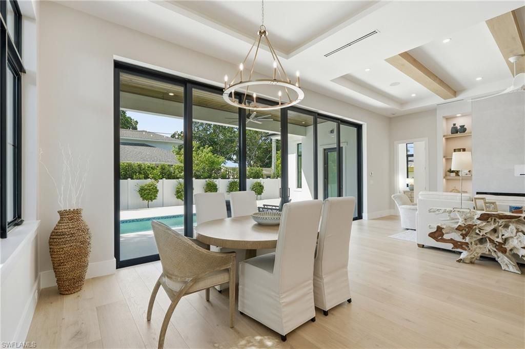 1102 9th Ave N, Naples, FL 34102 Photo