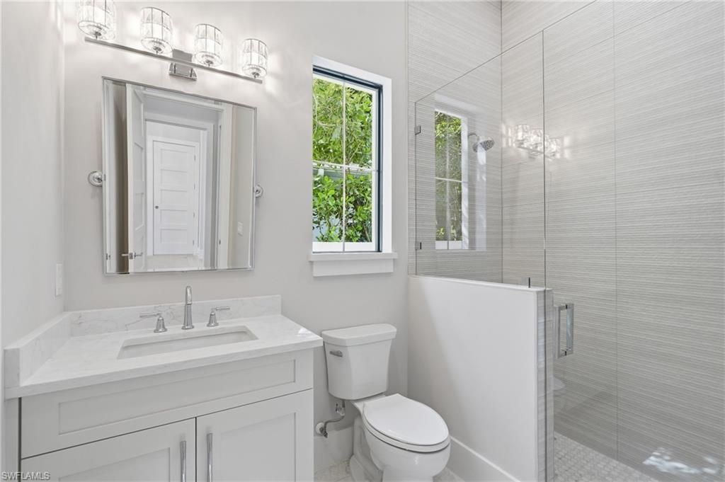 1102 9th Ave N, Naples, FL 34102 Photo