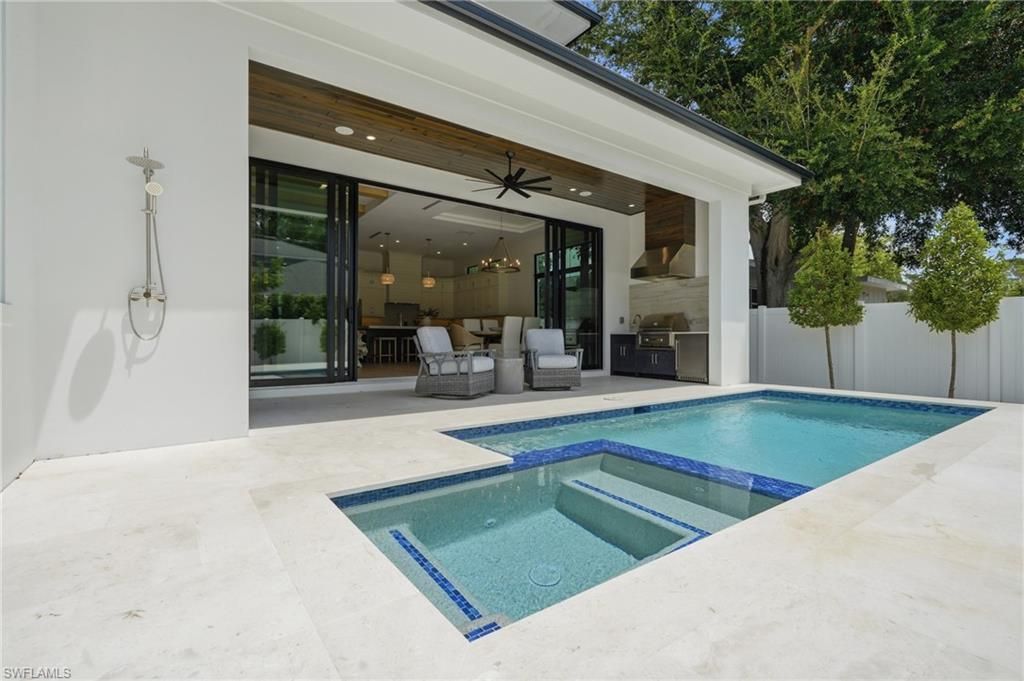 1102 9th Ave N, Naples, FL 34102 Photo