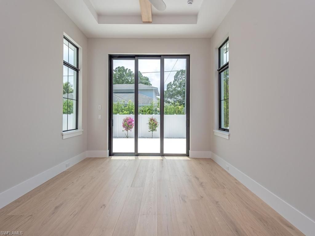 1102 9th Ave N, Naples, FL 34102 Photo