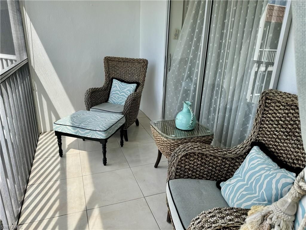 1666 Osprey Ave, Unit 203, Naples, FL 34102 Photo