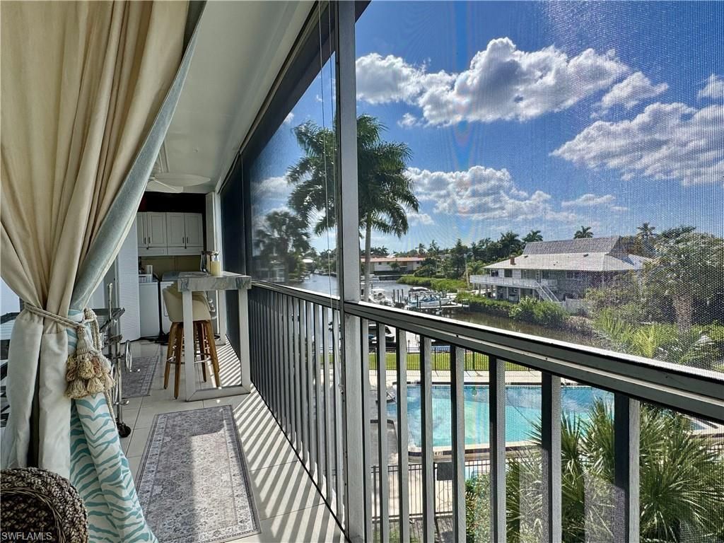 1666 Osprey Ave, Unit 203, Naples, FL 34102 Photo
