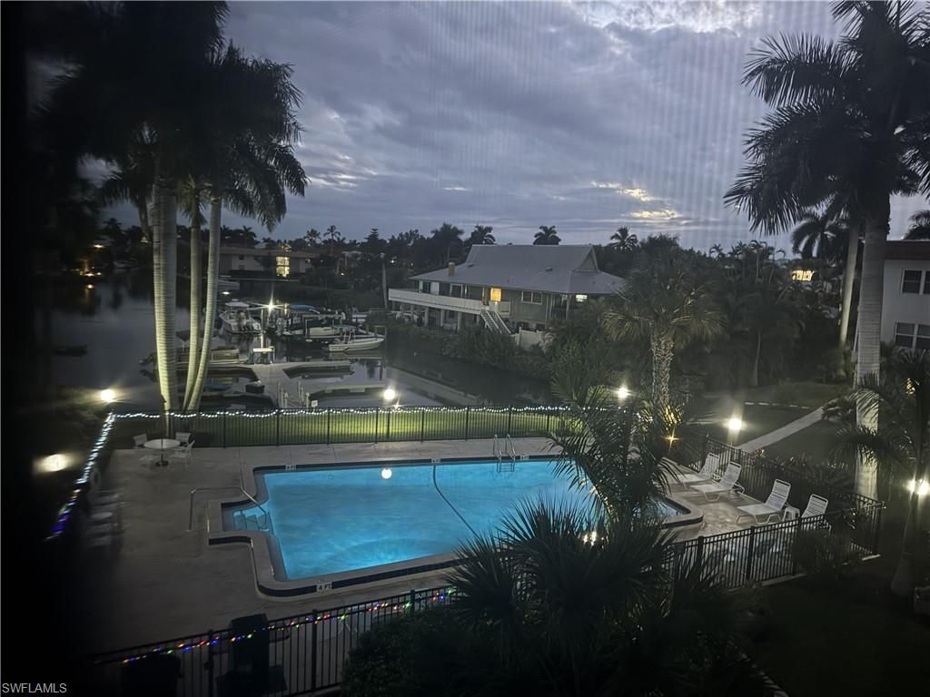 1666 Osprey Ave, Unit 203, Naples, FL 34102 Photo