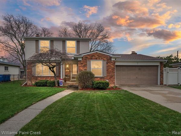 30502 Birch Tree Drive, Warren, MI 48093