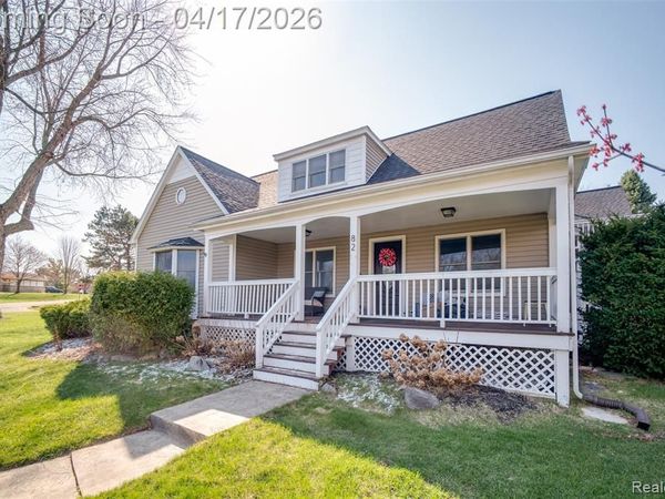 82 Granada Drive, White Lake Twp, MI 48386