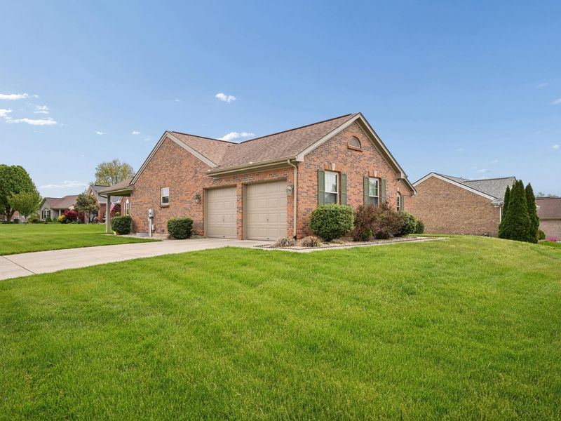 8471 Moonstone Court, Florence, KY 41042 Photo 3